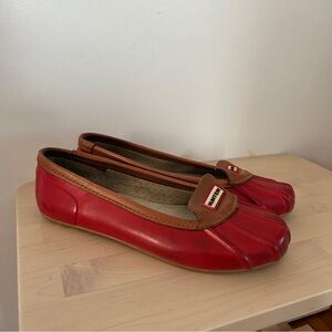 HUNTER Jena Waterproof Flats Red Size 7 Rubber Slip On Spring